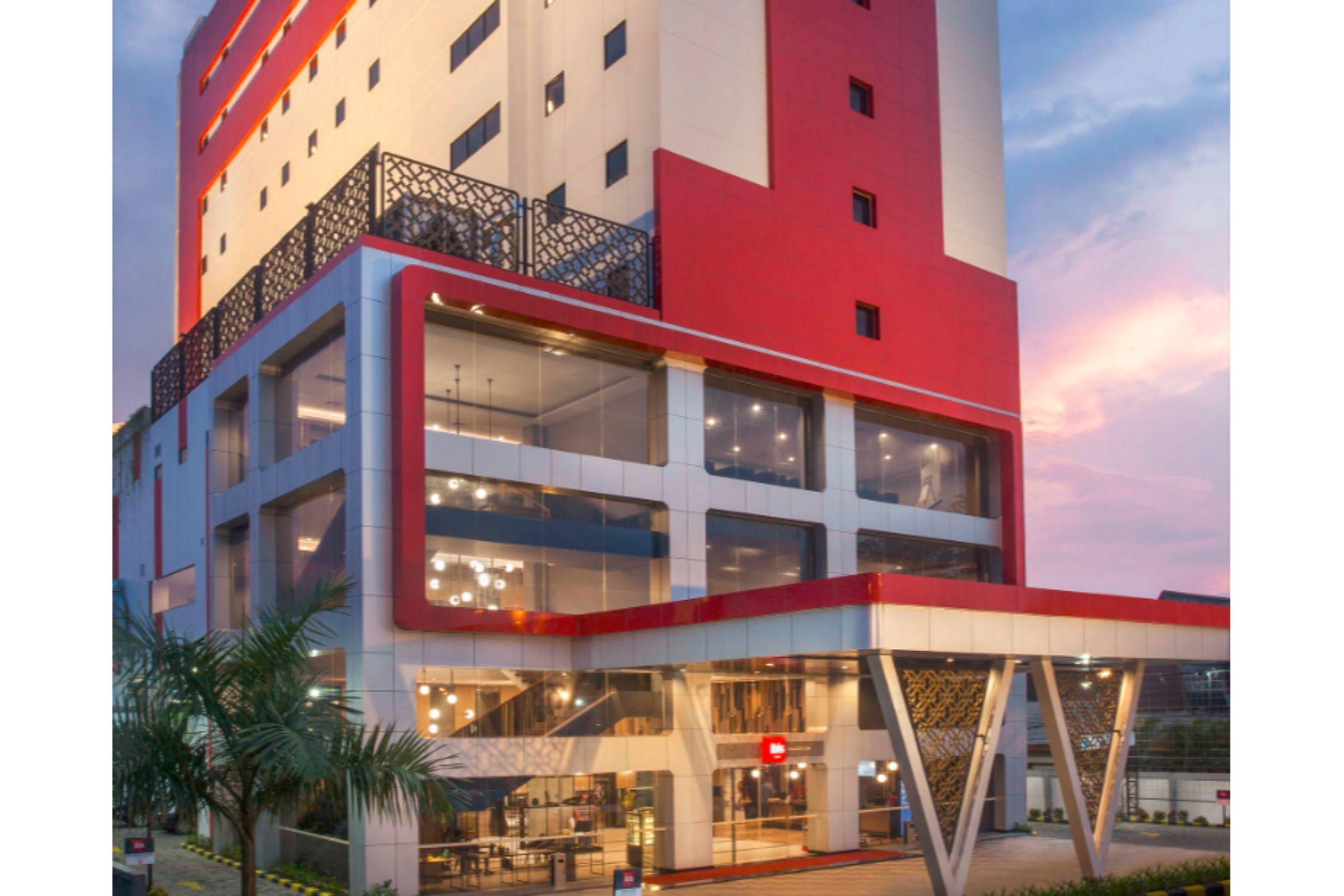 ไอบิส ปนตียานัก ซิตี้เซ็นเตอร์ Hotel ปอนเตียนัค ภายนอก รูปภาพ
