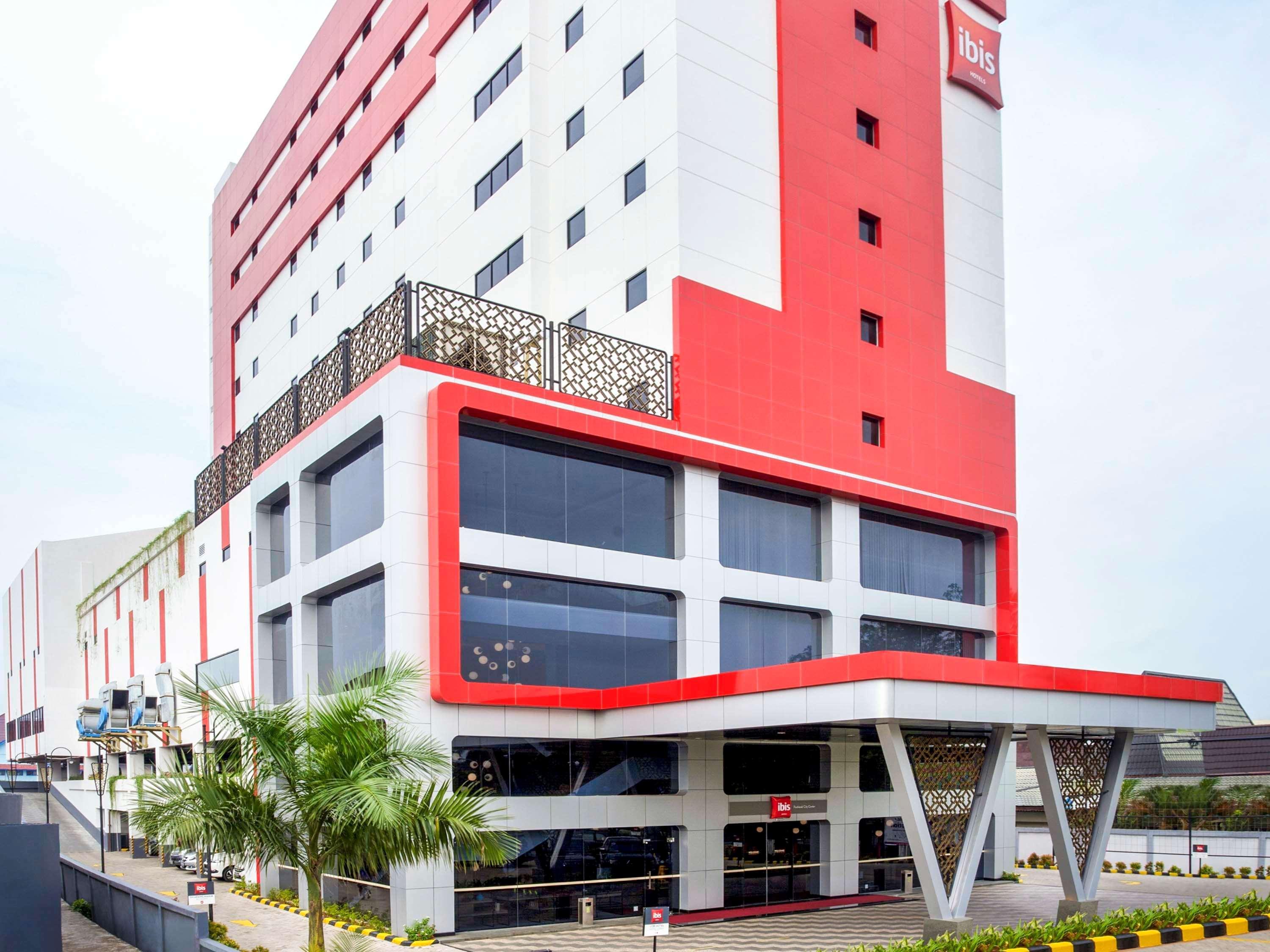 ไอบิส ปนตียานัก ซิตี้เซ็นเตอร์ Hotel ปอนเตียนัค ภายนอก รูปภาพ