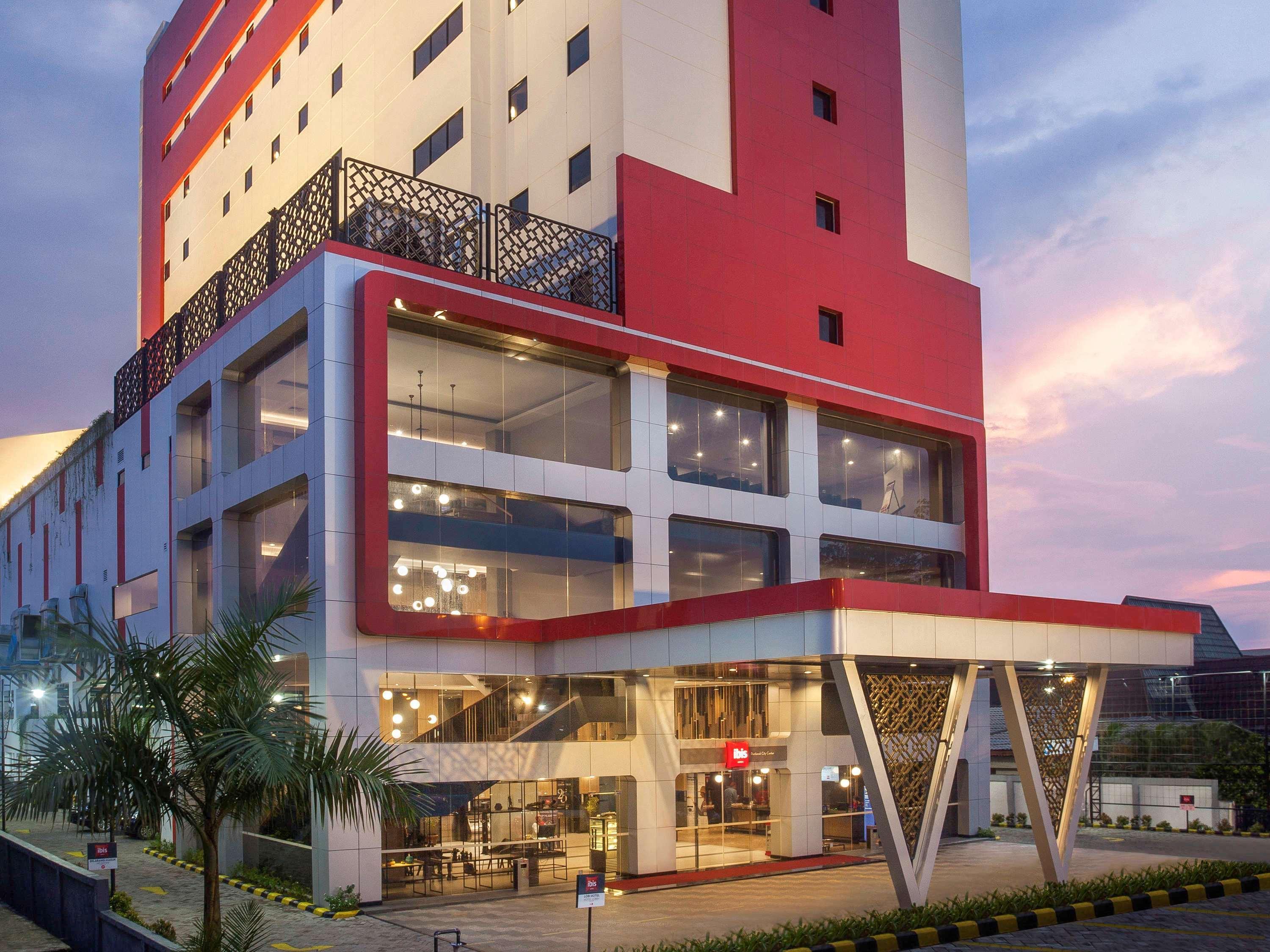ไอบิส ปนตียานัก ซิตี้เซ็นเตอร์ Hotel ปอนเตียนัค ภายนอก รูปภาพ